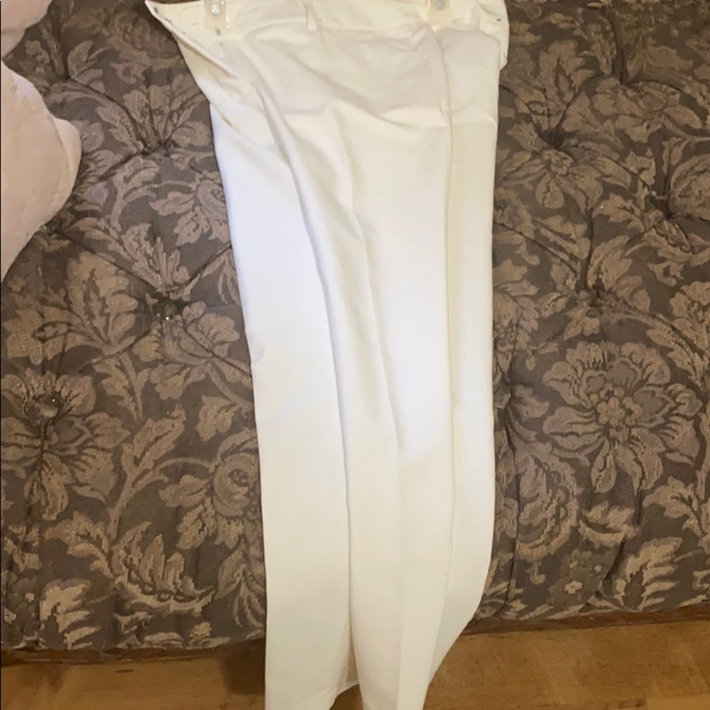 Cream quarter leg pants